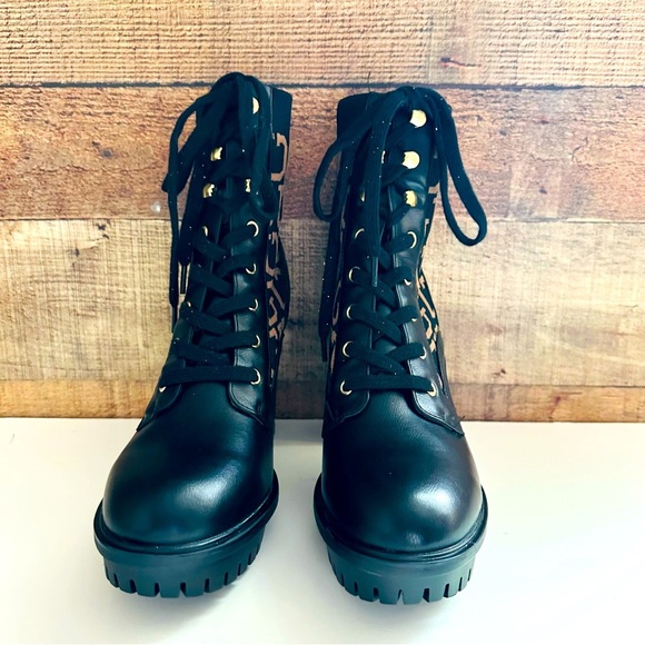 NWOT Guess Grows-R Knit Logo Heeled Platform Boots - Picture 4 of 8